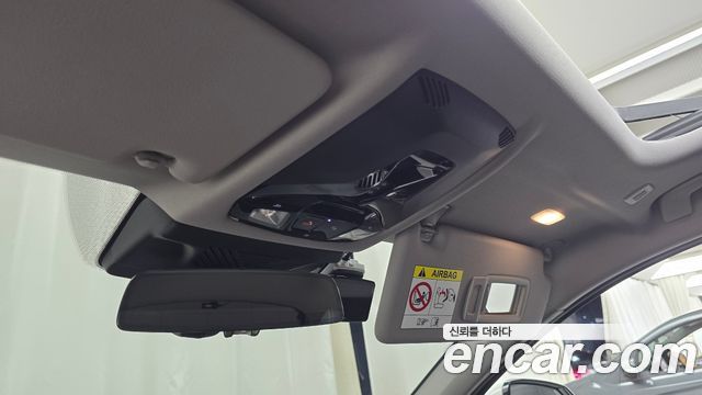 BMW 1-Series 2025 — photo 27