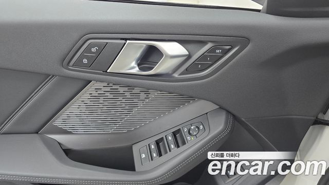 BMW 1-Series 2025 — photo 29