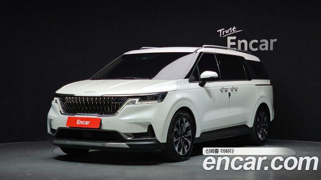 Kia Canival 2023 — photo 1