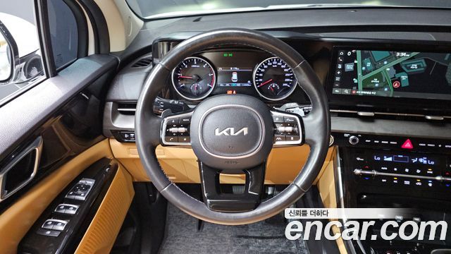 Kia Canival 2023 — photo 12