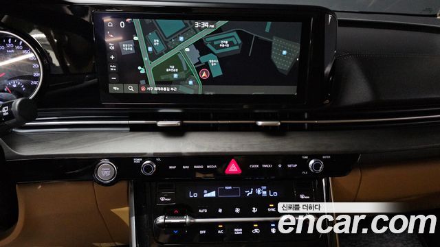 Kia Canival 2023 — photo 13