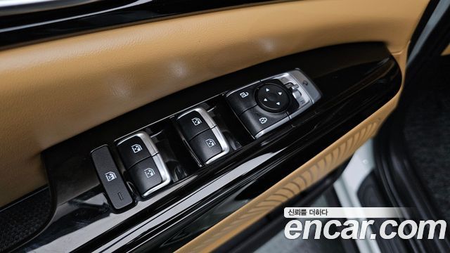 Kia Canival 2023 — photo 15
