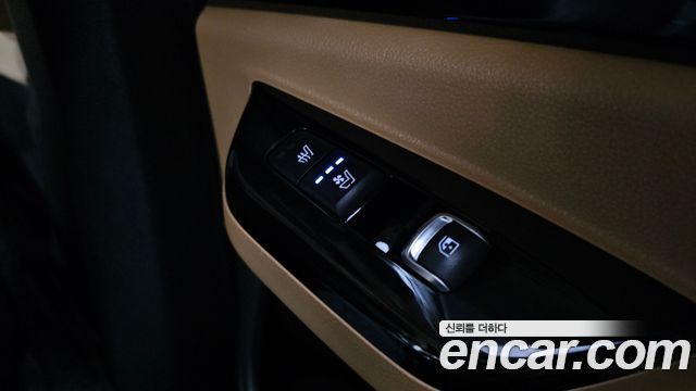 Kia Canival 2023 — photo 17