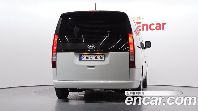 Hyundai Staria 2022 — photo 4