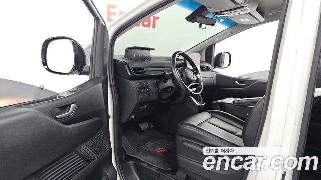 Hyundai Staria 2022 — photo 10