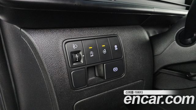 Hyundai Staria 2022 — photo 18