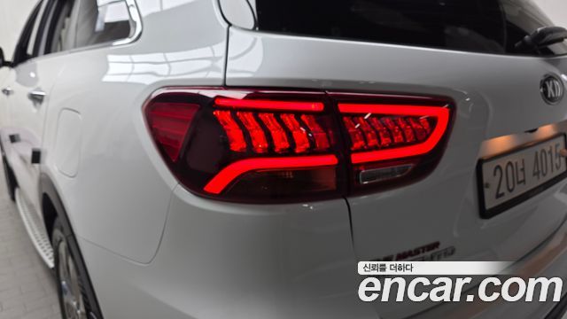 Kia Sorento 2019 — photo 9