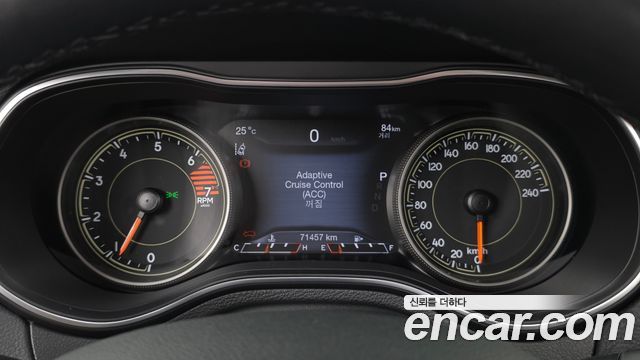 Jeep Cherokee 2021 — photo 11