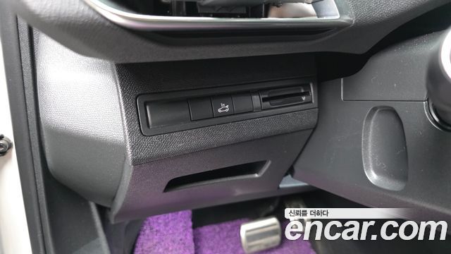 Peugeot 3008 2020 — photo 22