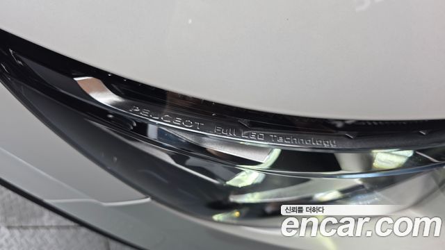 Peugeot 3008 2020 — photo 34