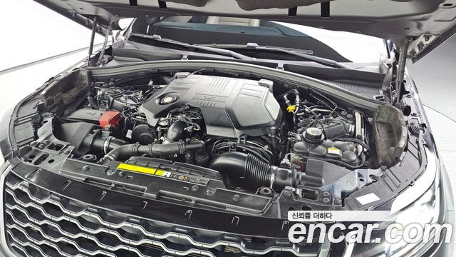 Land Rover Range Rover Velar 2018 — photo 6