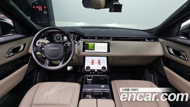 Land Rover Range Rover Velar 2018 — photo 10
