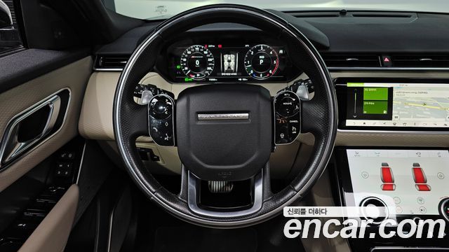 Land Rover Range Rover Velar 2018 — photo 19