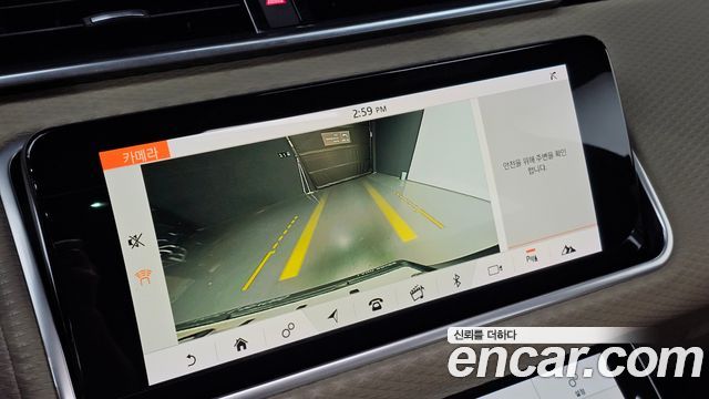 Land Rover Range Rover Velar 2018 — photo 26