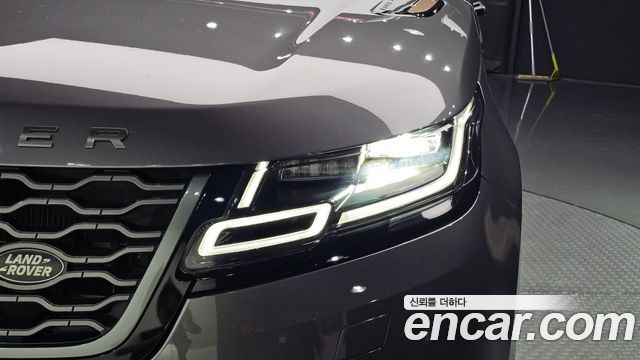Land Rover Range Rover Velar 2018 — photo 8