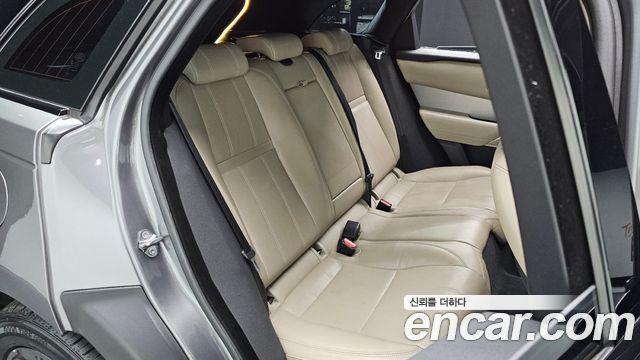 Land Rover Range Rover Velar 2018 — photo 16