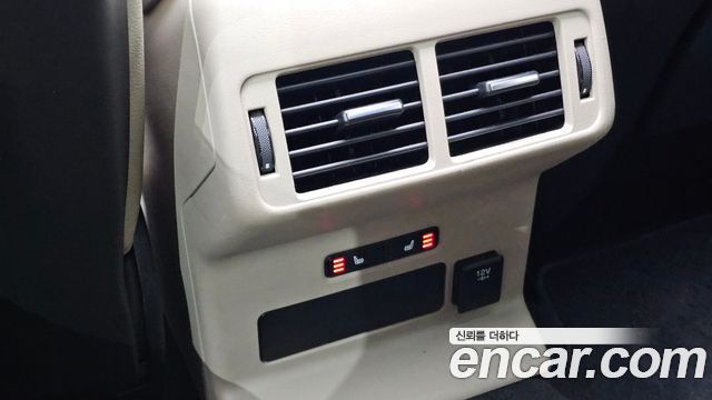 Land Rover Range Rover Velar 2018 — photo 29