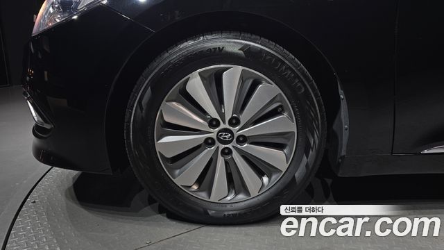 Hyundai Grandeur 2016 — photo 5