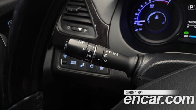 Hyundai Grandeur 2016 — photo 22