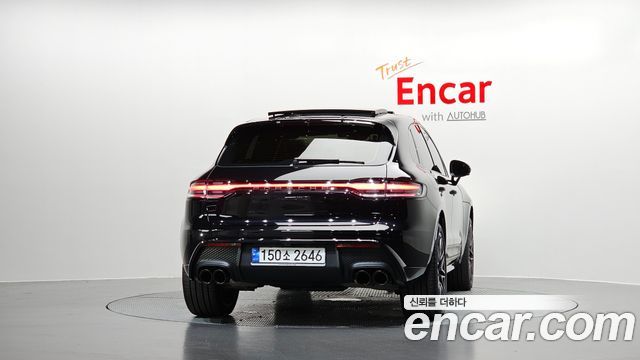 Porsche Macan 2023 — photo 4