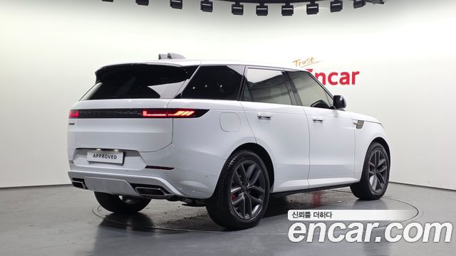 Land Rover Range Rover Sport 2026 — photo 2
