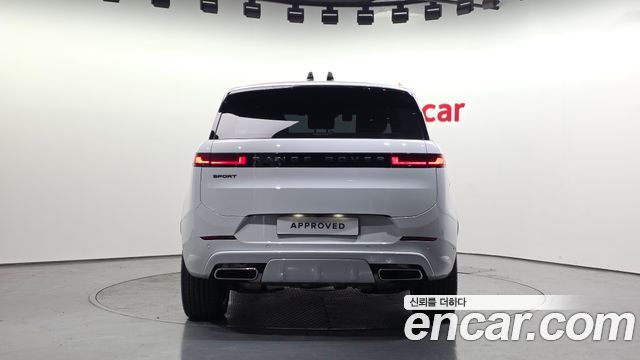 Land Rover Range Rover Sport 2026 — photo 6