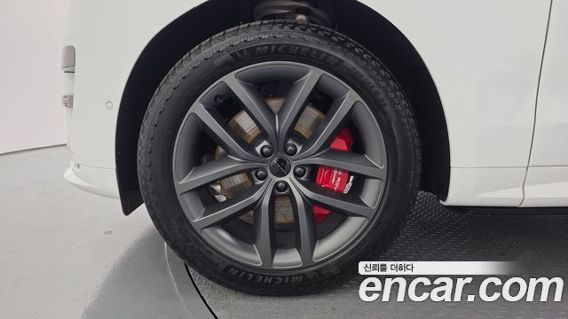 Land Rover Range Rover Sport 2026 — photo 8