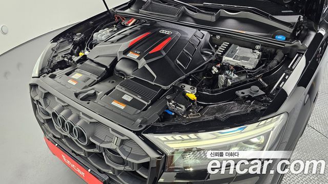Audi SQ7 2025 — photo 6