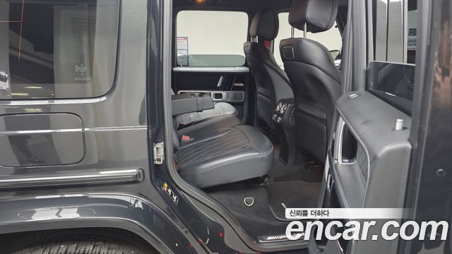 Mercedes-Benz G-Class 2022 — photo 12