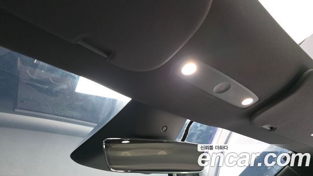 Tesla Model Y 2026 — photo 25