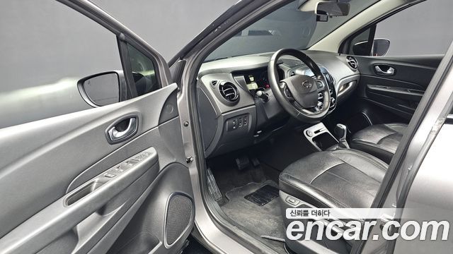 Renault Korea QM3 2019 — photo 10