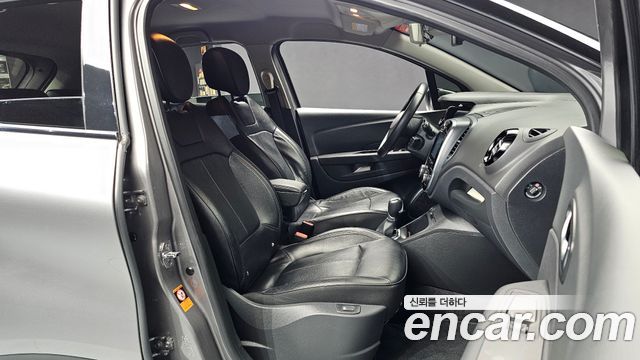 Renault Korea QM3 2019 — photo 12