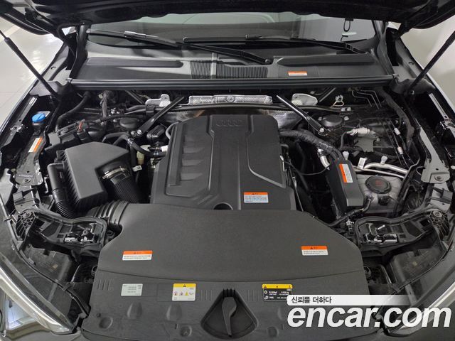 Audi Q5 2025 — photo 6