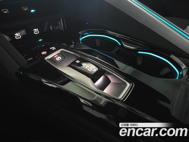 Audi Q5 2025 — photo 9
