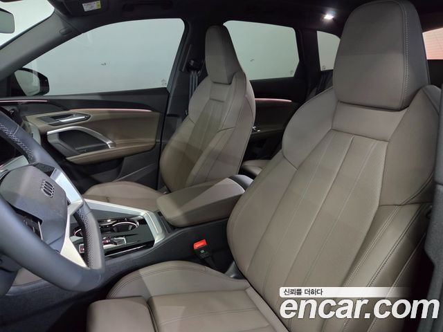 Audi Q5 2025 — photo 10