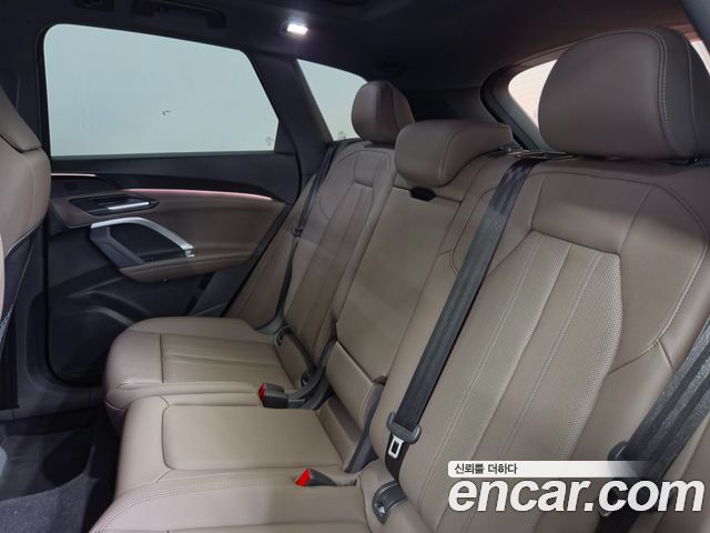 Audi Q5 2025 — photo 11