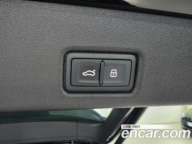 Audi Q5 2025 — photo 12