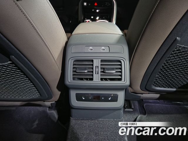 Audi Q5 2025 — photo 18