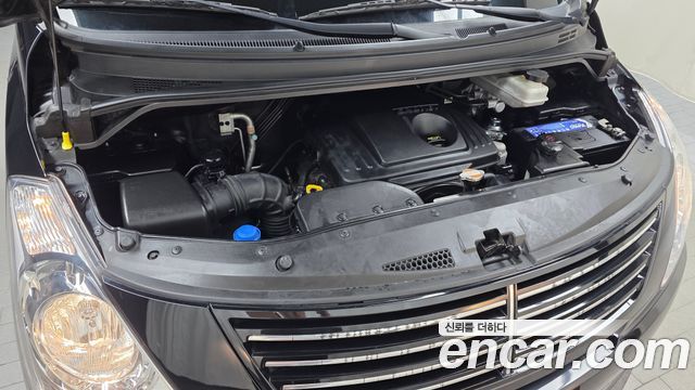 Hyundai Starex 2011 — photo 6
