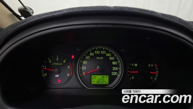 Hyundai Starex 2011 — photo 8