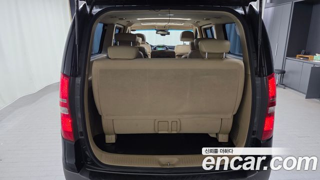 Hyundai Starex 2011 — photo 20