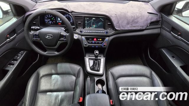 Hyundai AVANTE 2018 — photo 7