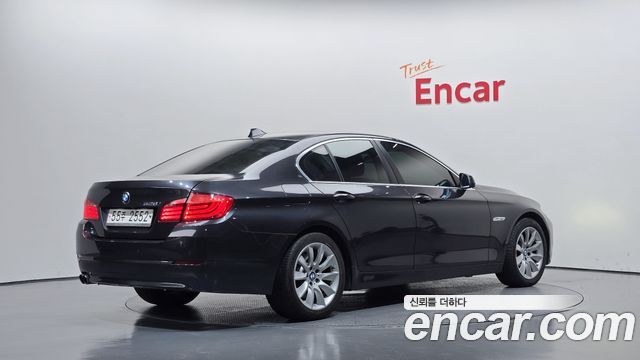 BMW 5-Series 2013 — photo 2