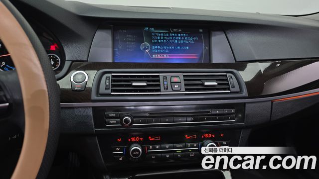 BMW 5-Series 2013 — photo 14