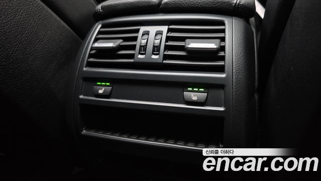 BMW 5-Series 2013 — photo 18