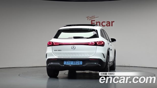 Mercedes-Benz EQA 2022 — photo 4