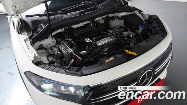 Mercedes-Benz EQA 2022 — photo 6