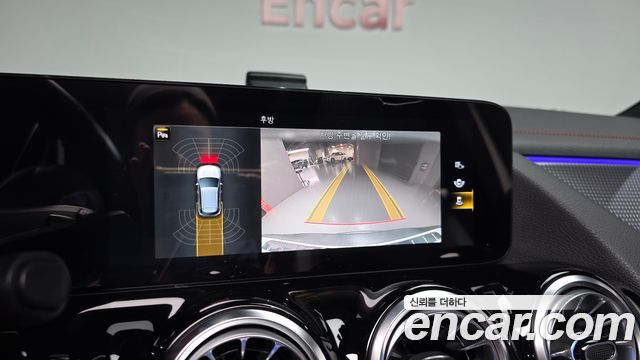 Mercedes-Benz EQA 2022 — photo 21