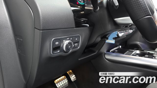 Mercedes-Benz EQA 2022 — photo 28