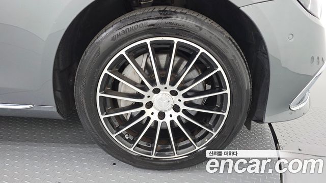 Mercedes-Benz E-Class 2019 — photo 7